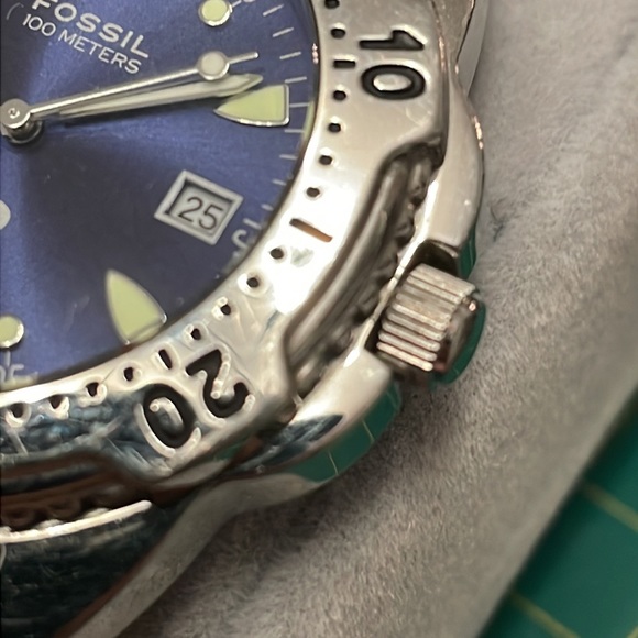 Fossil Blue 3-Hand Date Stainless Steel Men’s Watch - Picture 10 of 12